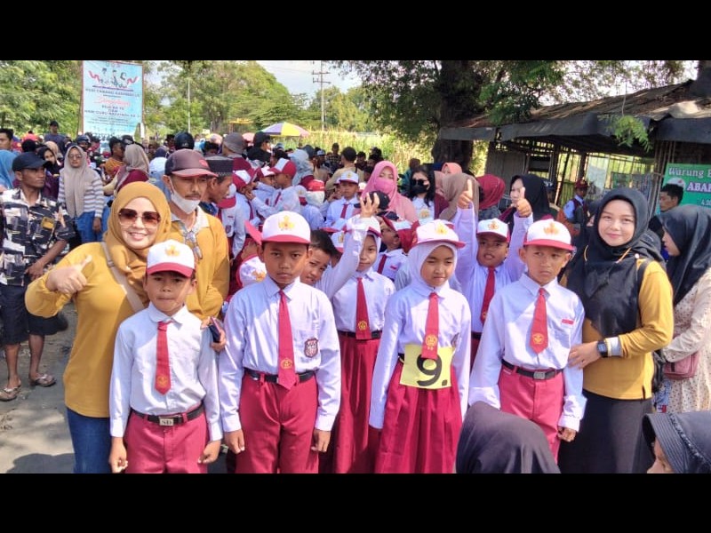 LOMBA GERAK JALAN TINGKAT KECAMATAN