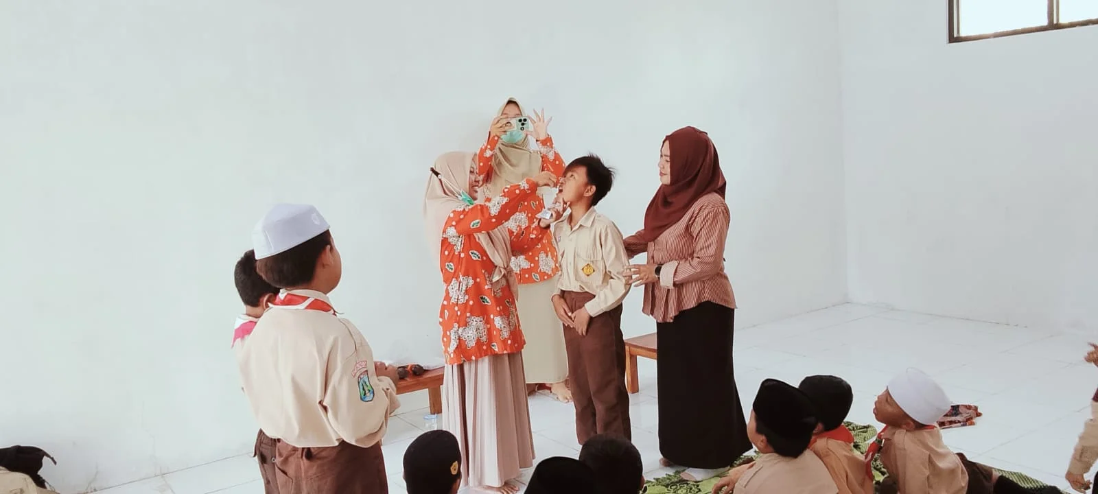 PEMBERIAN OBAT CACING